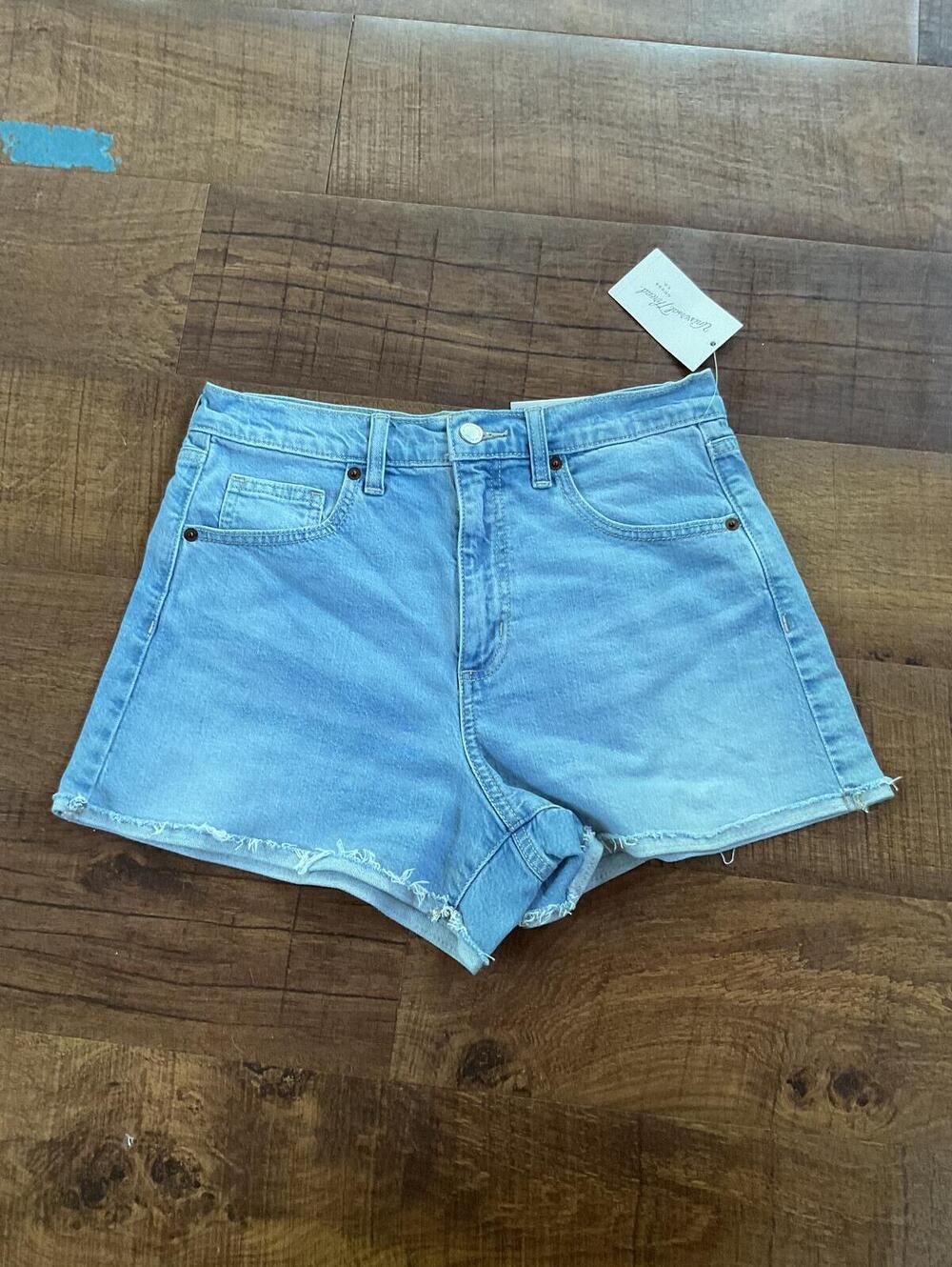 NWT Universal Thread Light Blue High Rise 90’s Shortie Shorts Size 6